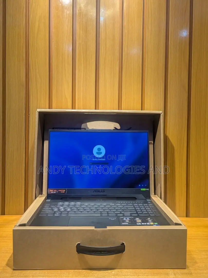 Laptop Asus TUF Dash F15 16GB Intel Core i7 HDD+SSD 1T
