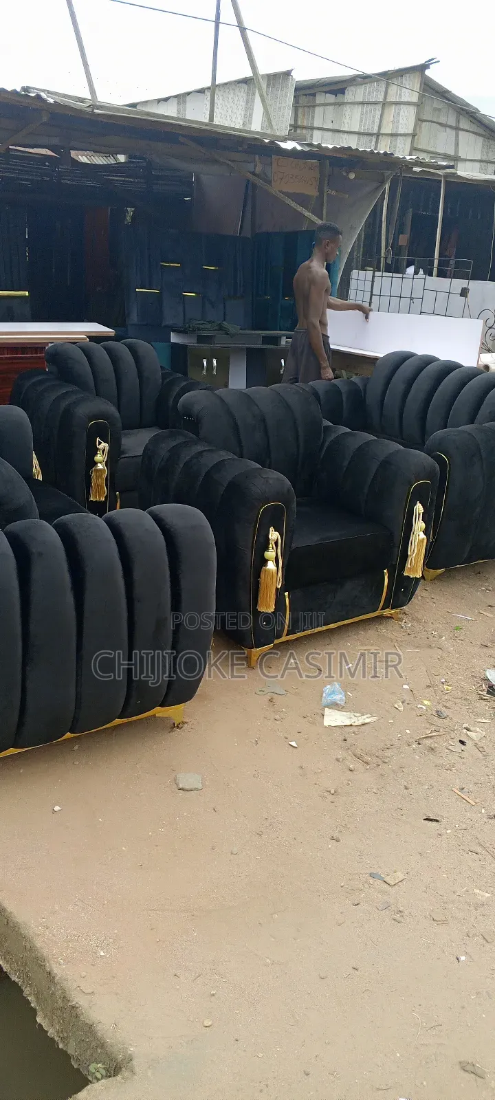 Set of Ophostry Chair