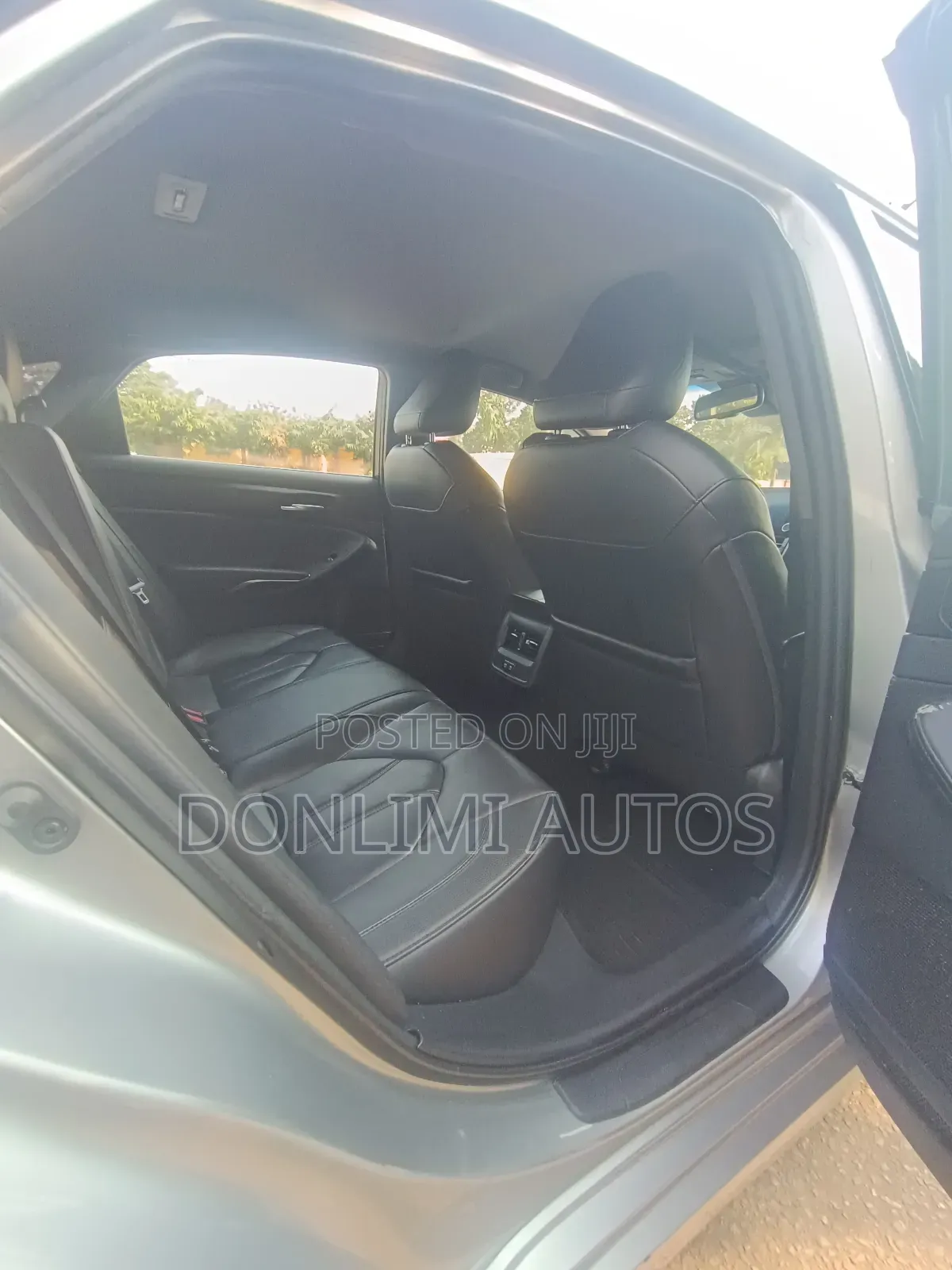 Toyota Avalon XLE 2020 Silver