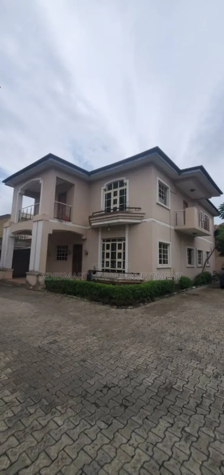 4bdrm Duplex in Lekki Phase 1 for rent