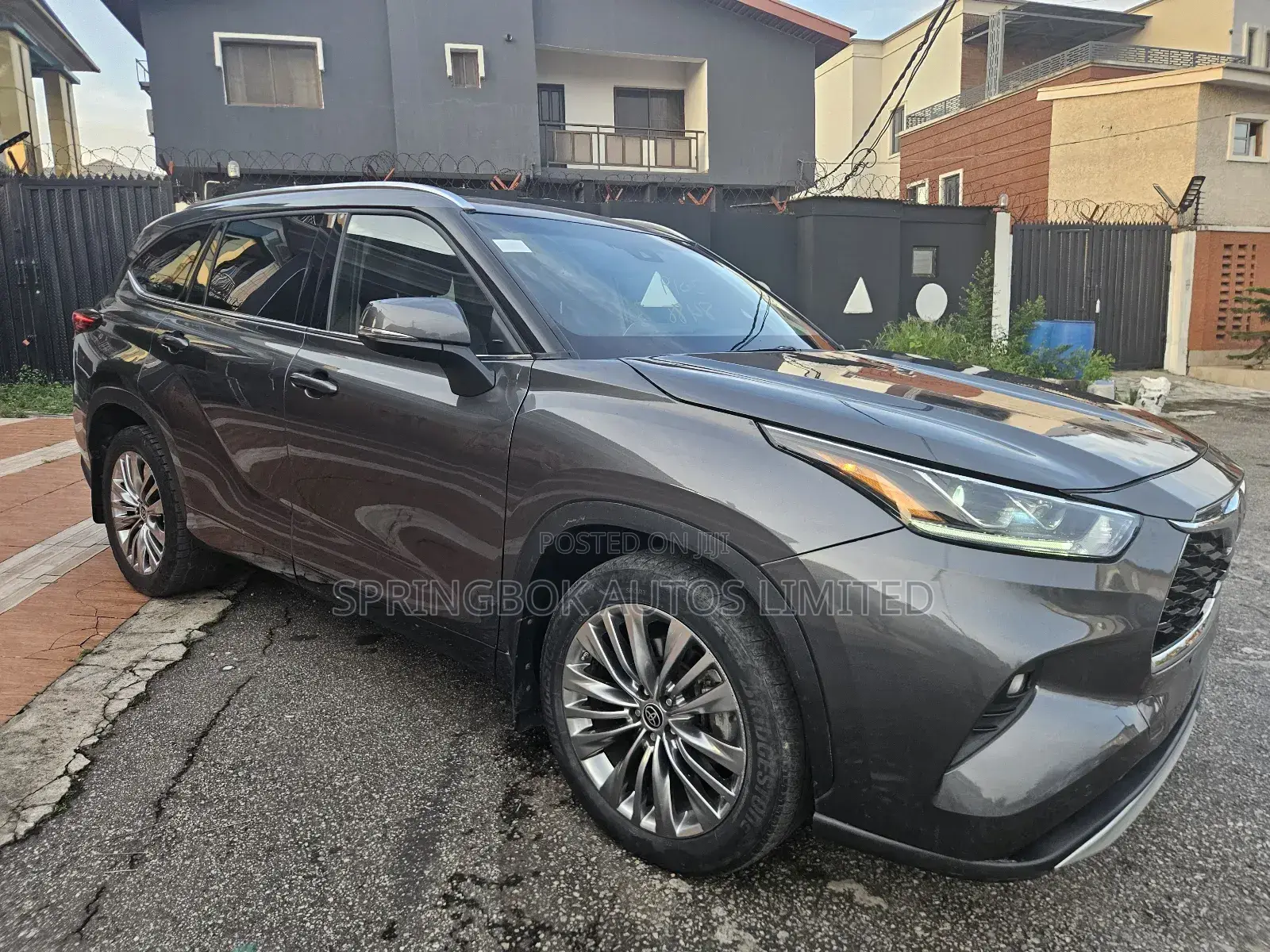 Toyota Highlander Platinum 2022 Gray