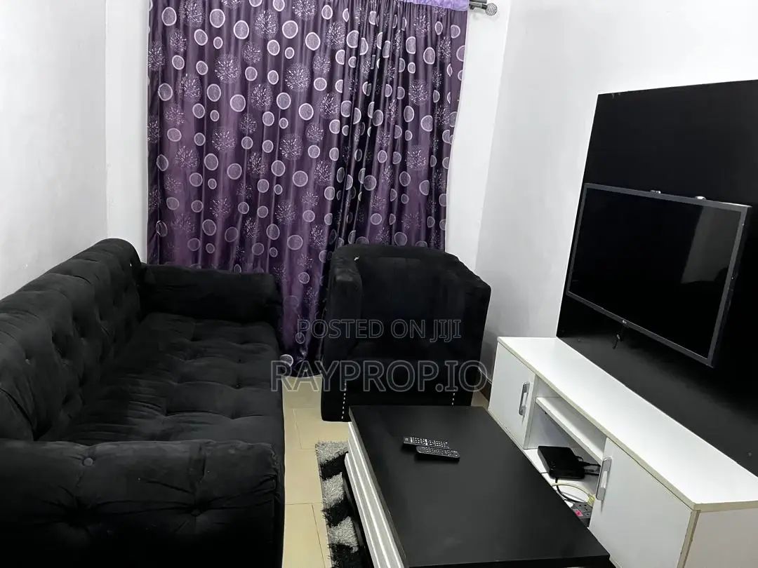 545385vb - 1 Bedroom Shortlet in Ajah