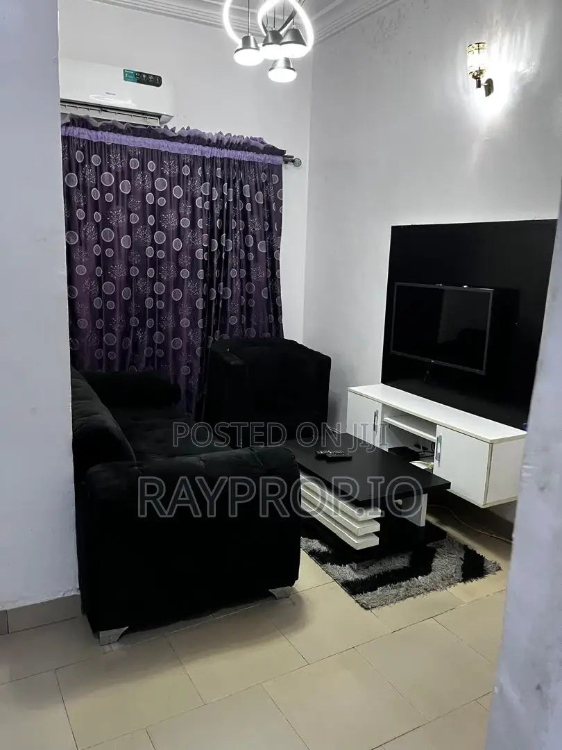 545385vb - 1 Bedroom Shortlet in Ajah