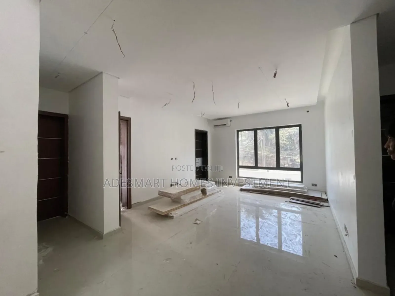 3bdrm Apartment in Lekki Phase 1 for rent