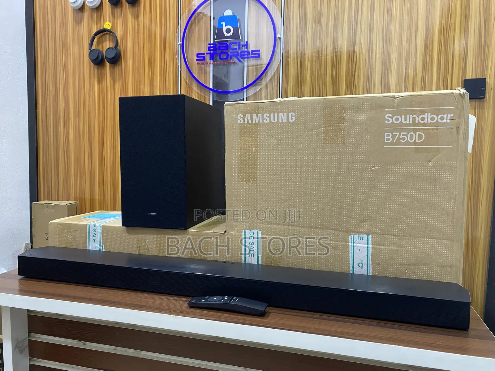 Open Boxed Samsung Hw-B750d Wireless Soundbar With Bass Boost