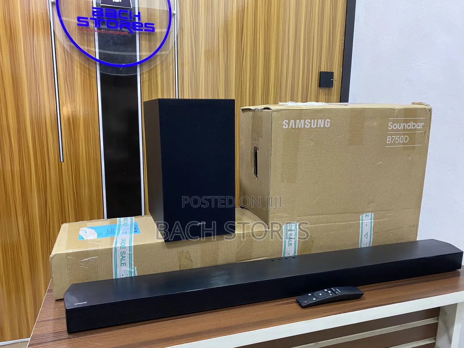 Open Boxed Samsung Hw-B750d Wireless Soundbar With Bass Boost