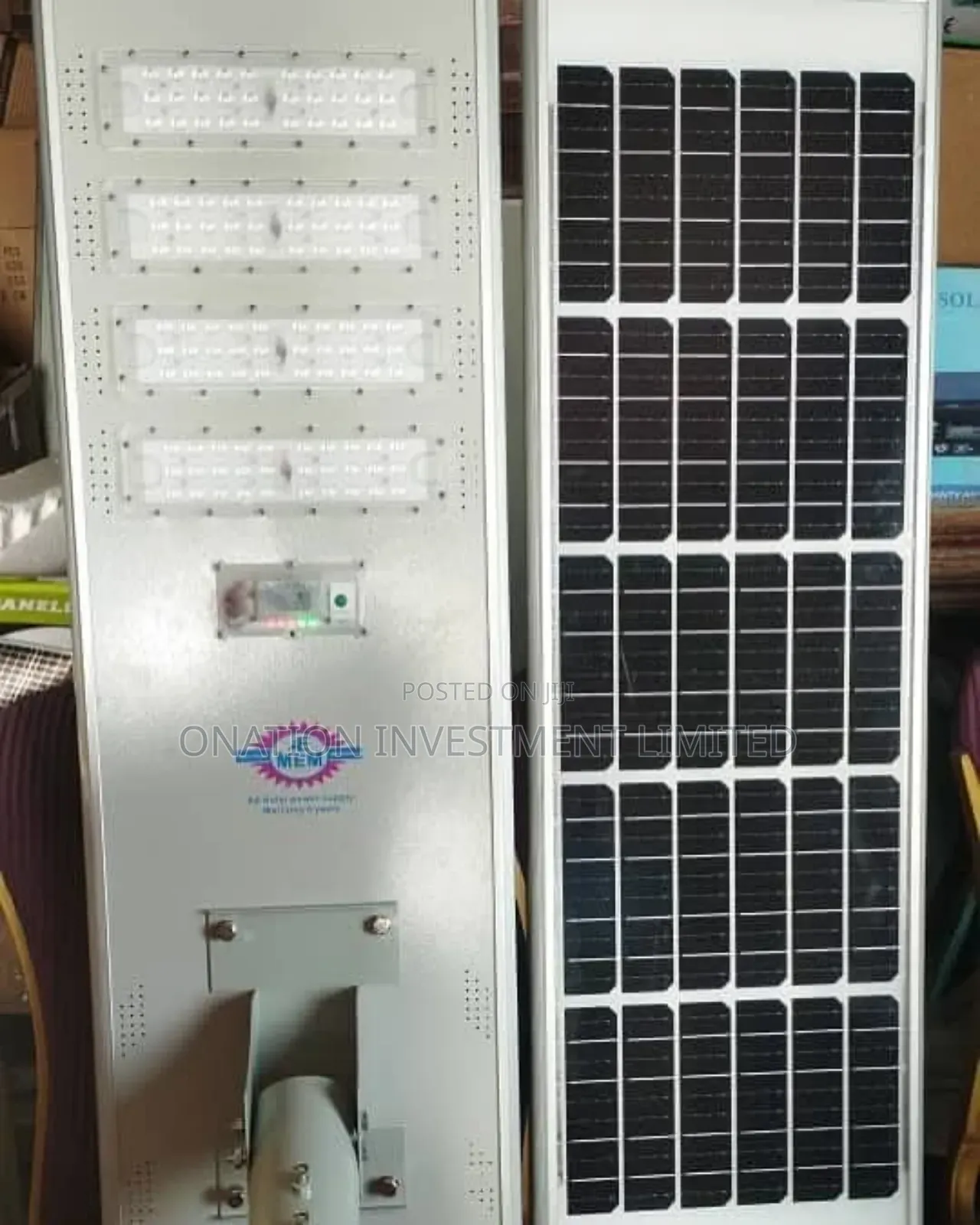 100w Aemem Solar Street Light