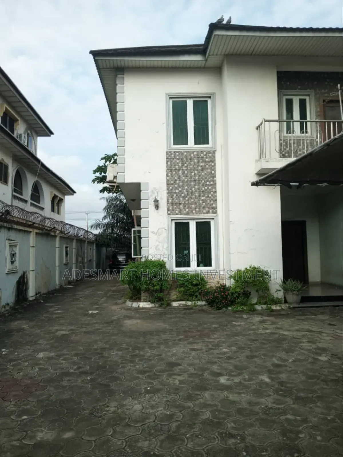 5bdrm Duplex in Off Freedom Way, Lekki Phase 1 for rent