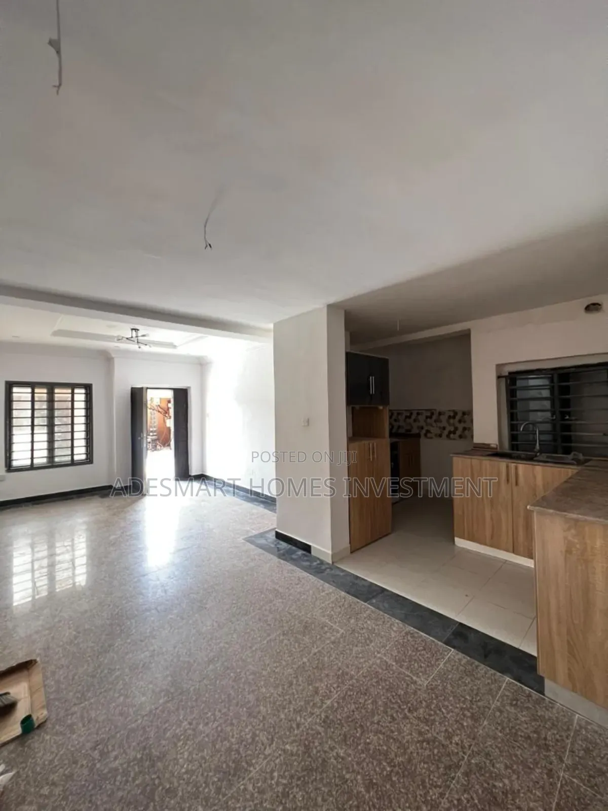 2bdrm Apartment in Lekki Phase 1 for rent