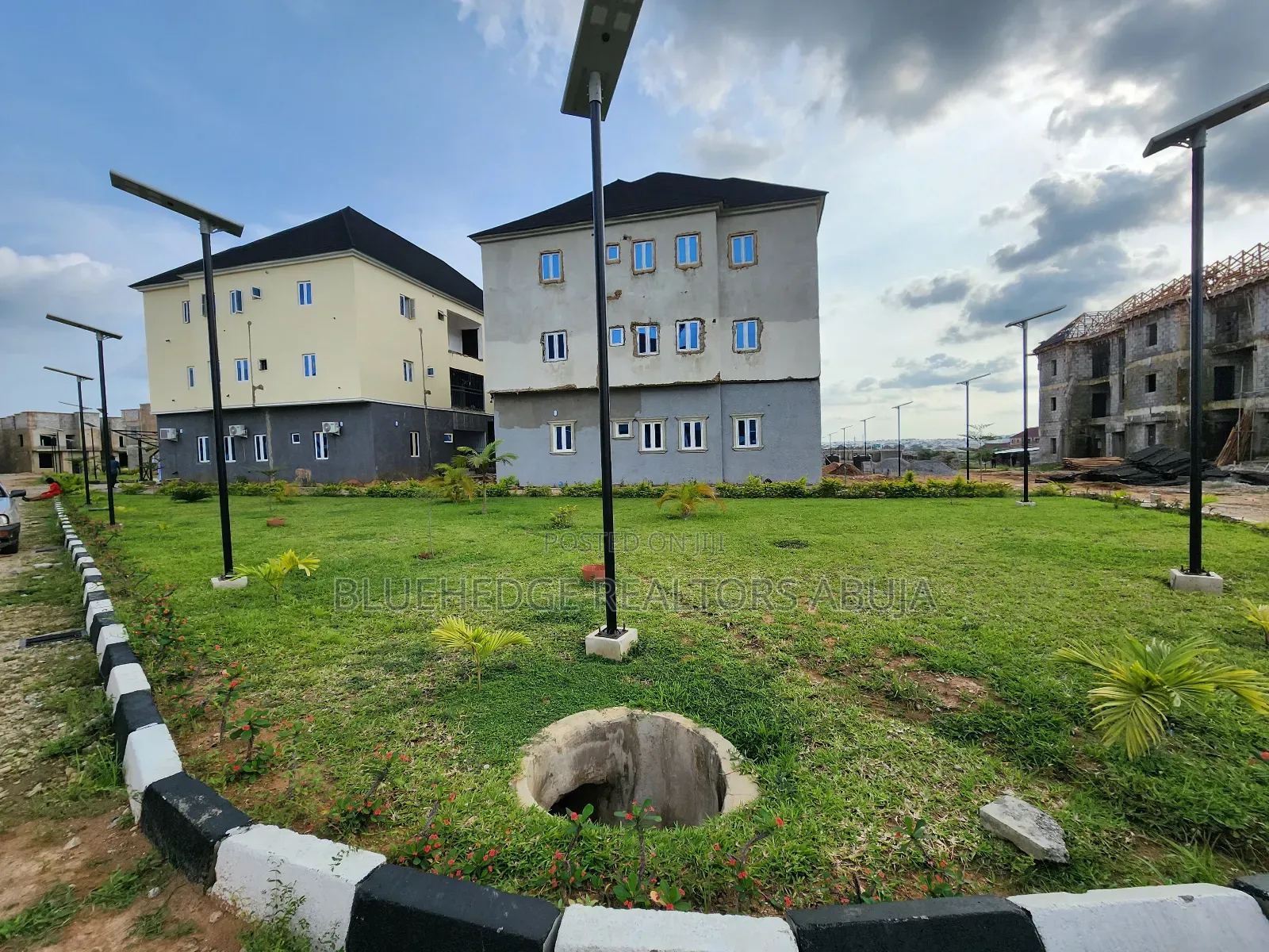 1bdrm Room & Parlour in Kiami for sale