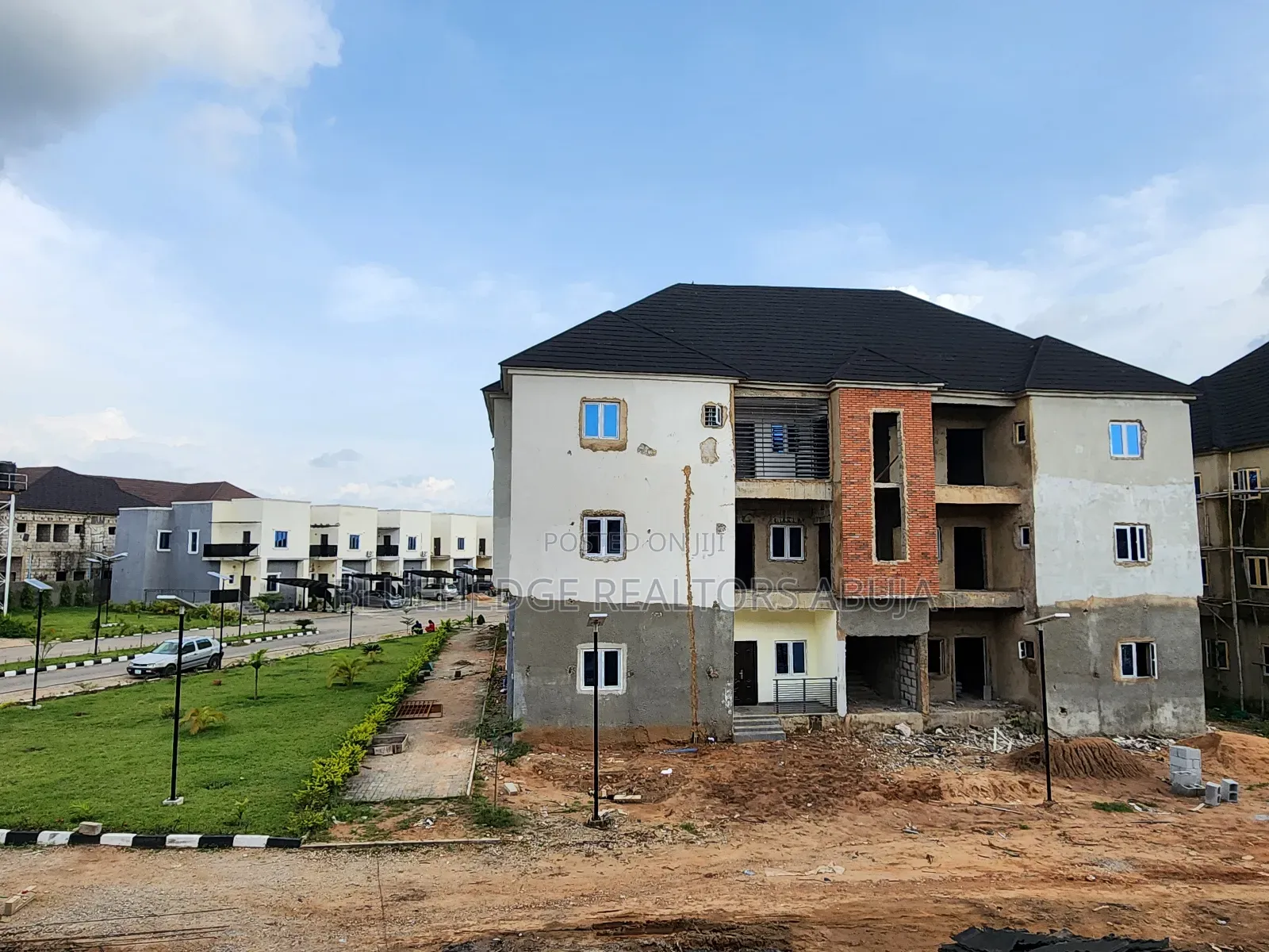 1bdrm Room & Parlour in Kiami for sale