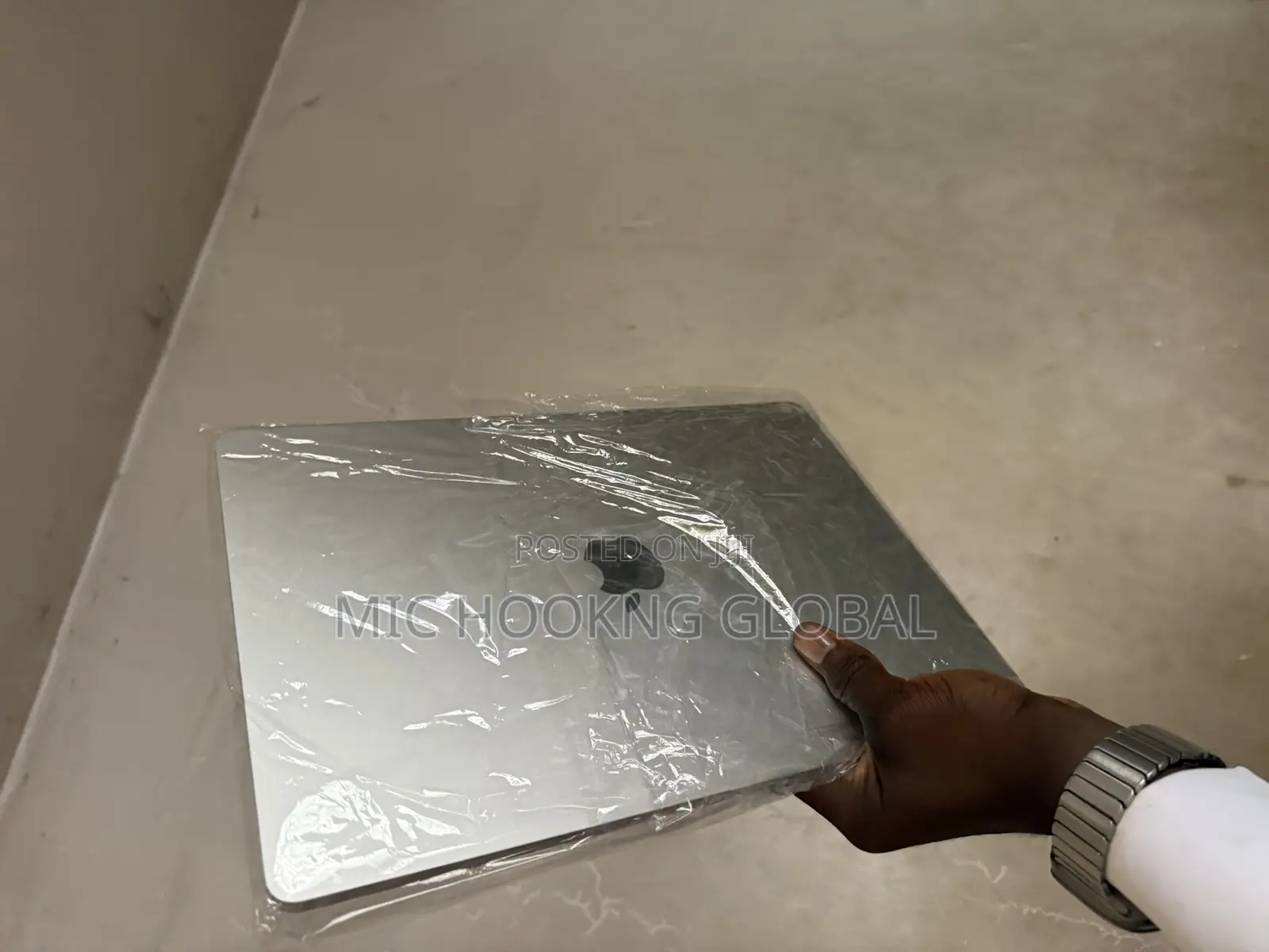 Laptop Apple MacBook Air 2024 M3 8GB Apple M3 SSD 256GB