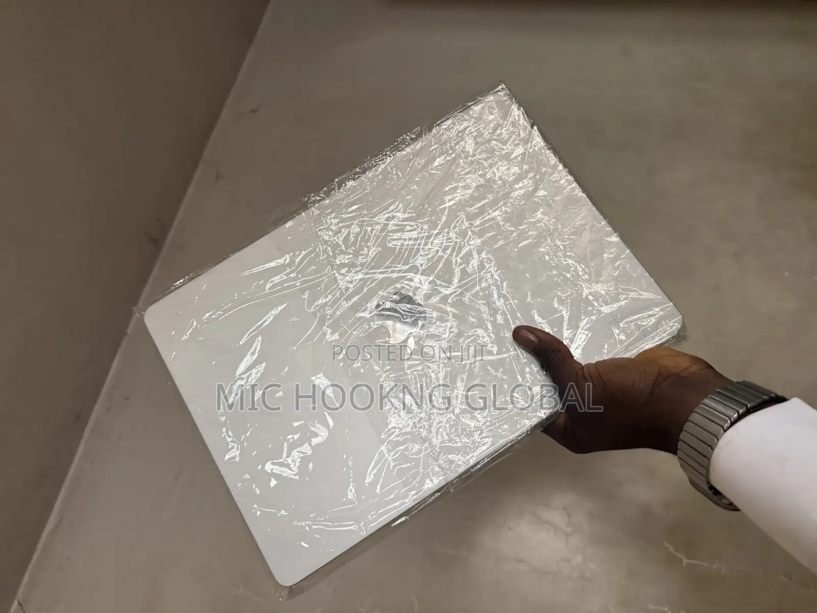 Laptop Apple MacBook Air 2024 M3 8GB Apple M3 SSD 256GB