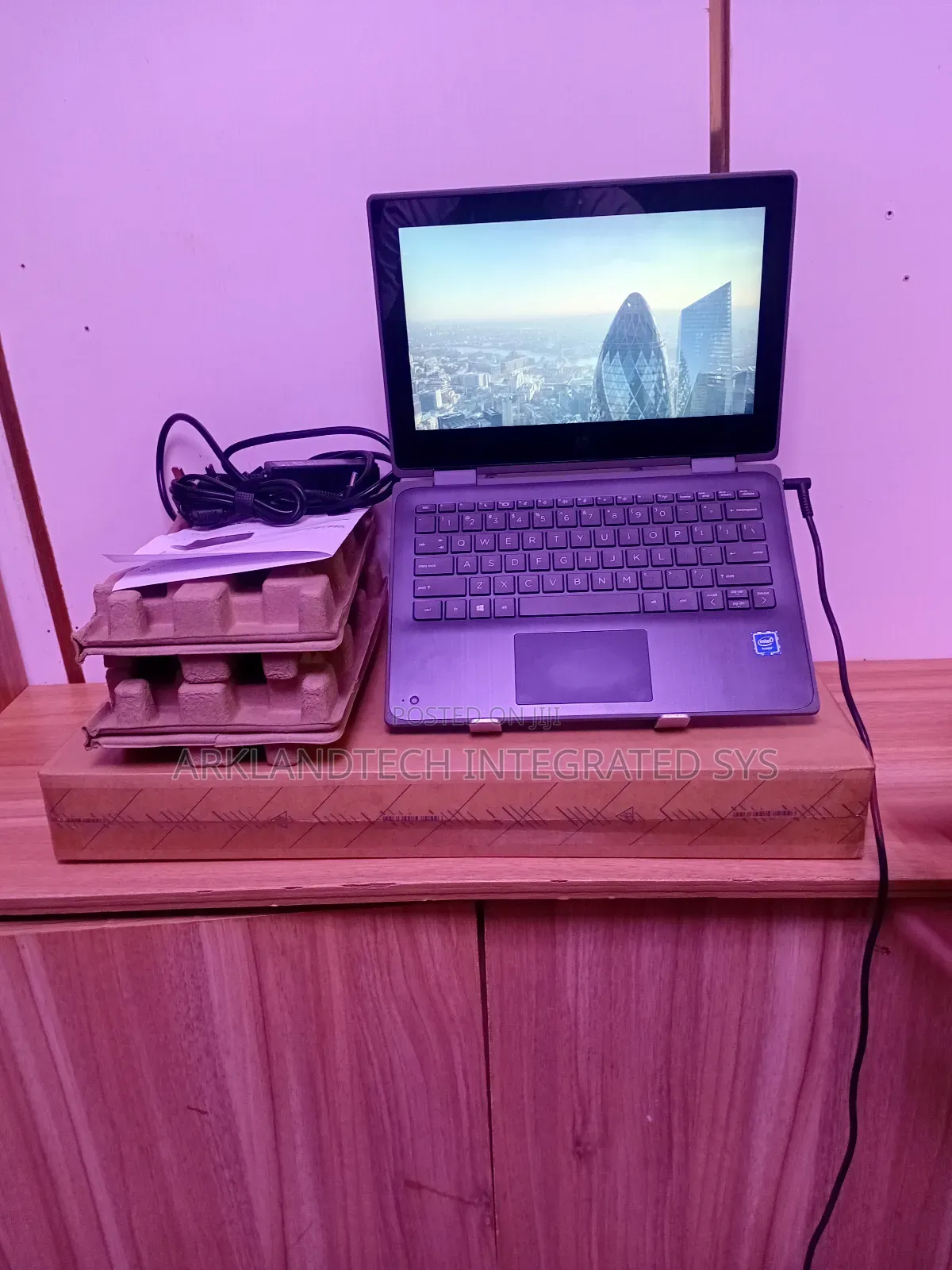 New Laptop HP ProBook 11 X360 G3 EE 4GB Intel Celeron SSD 128GB