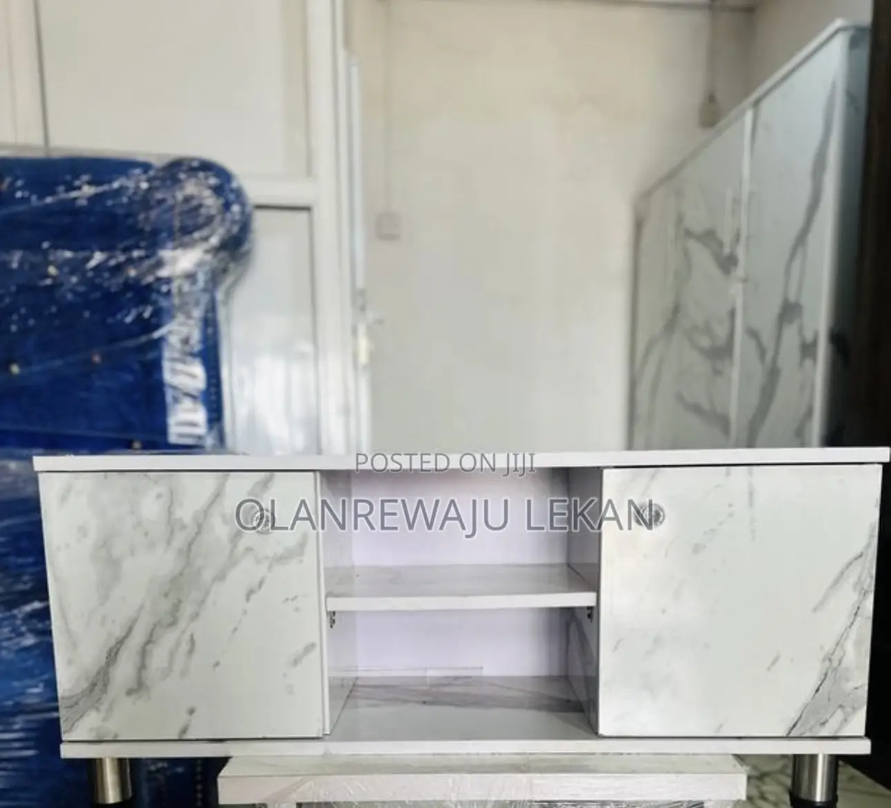 36 Inches Wide Tv-Shelf