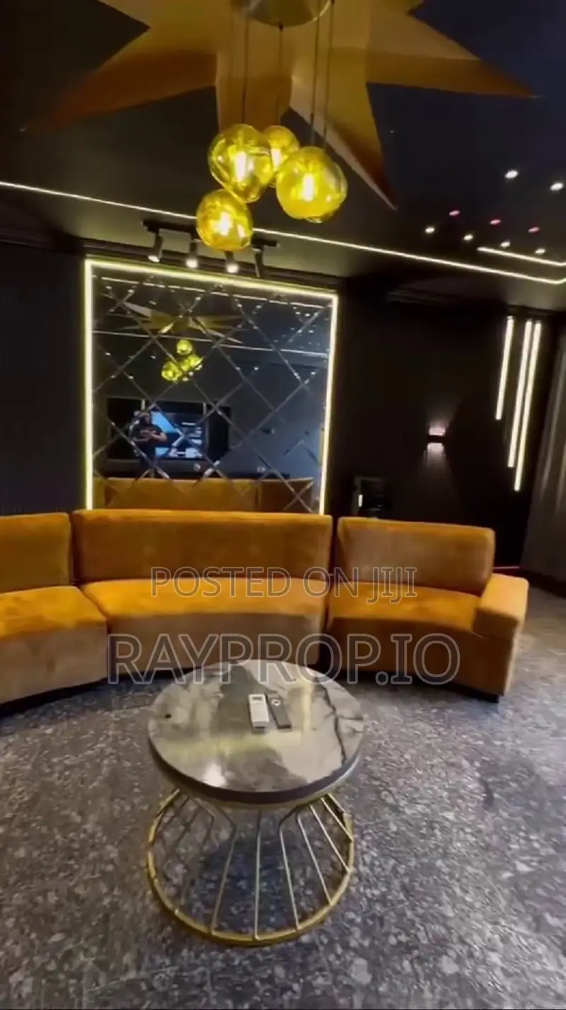 299097vx - 4 Bedroom Shortlet in Lekki Phase 1