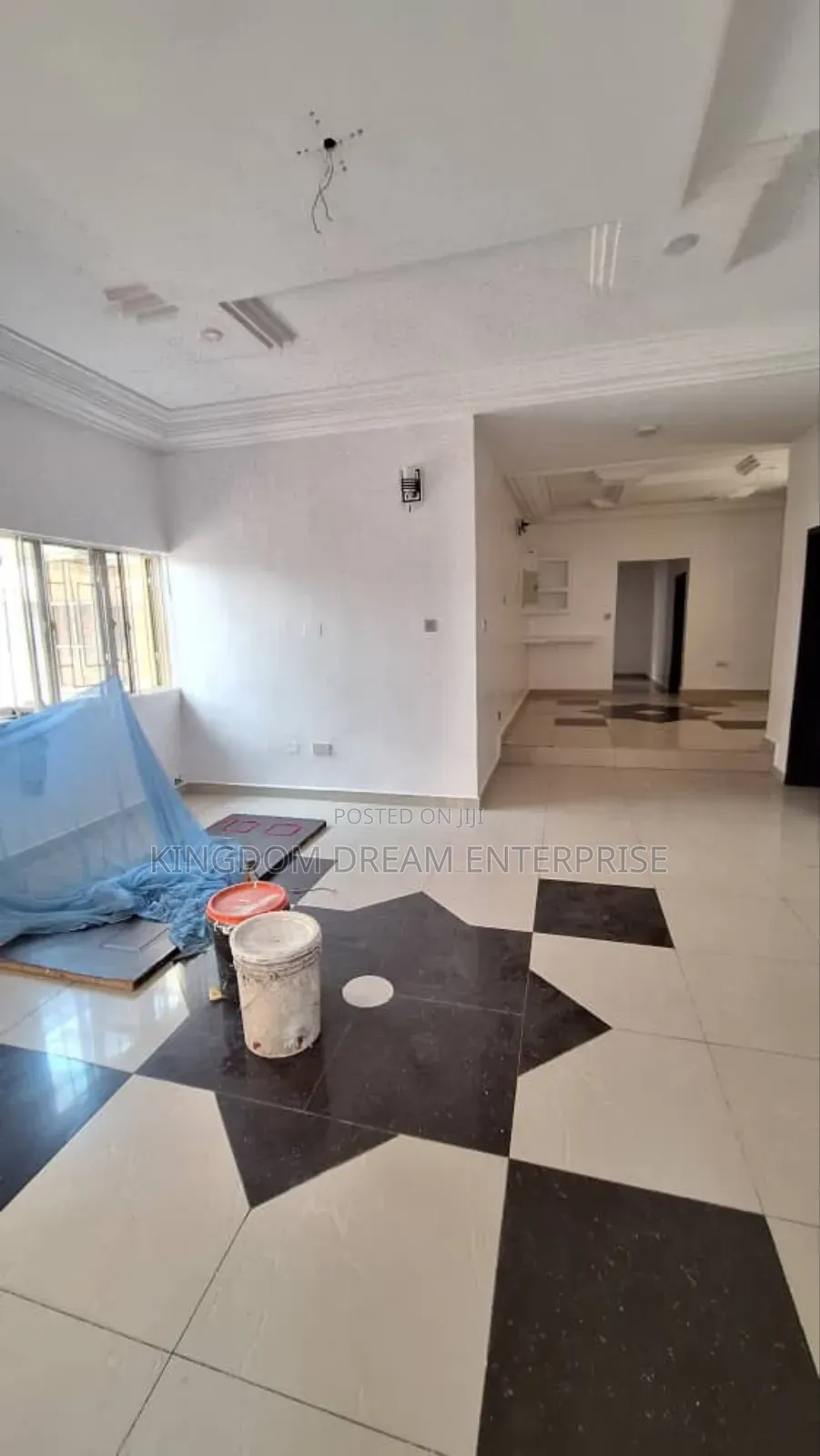 3bdrm Block of Flats in Lekki Phase 1 for rent