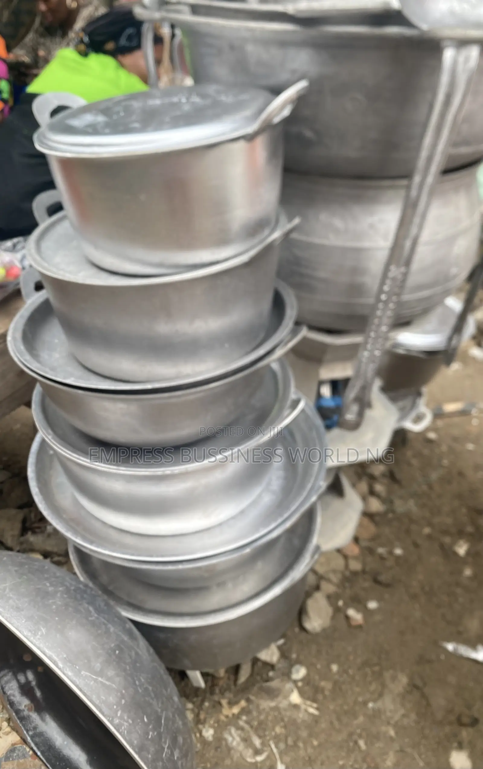 Set of Local Cooking Pots- 5 Pots With Cover