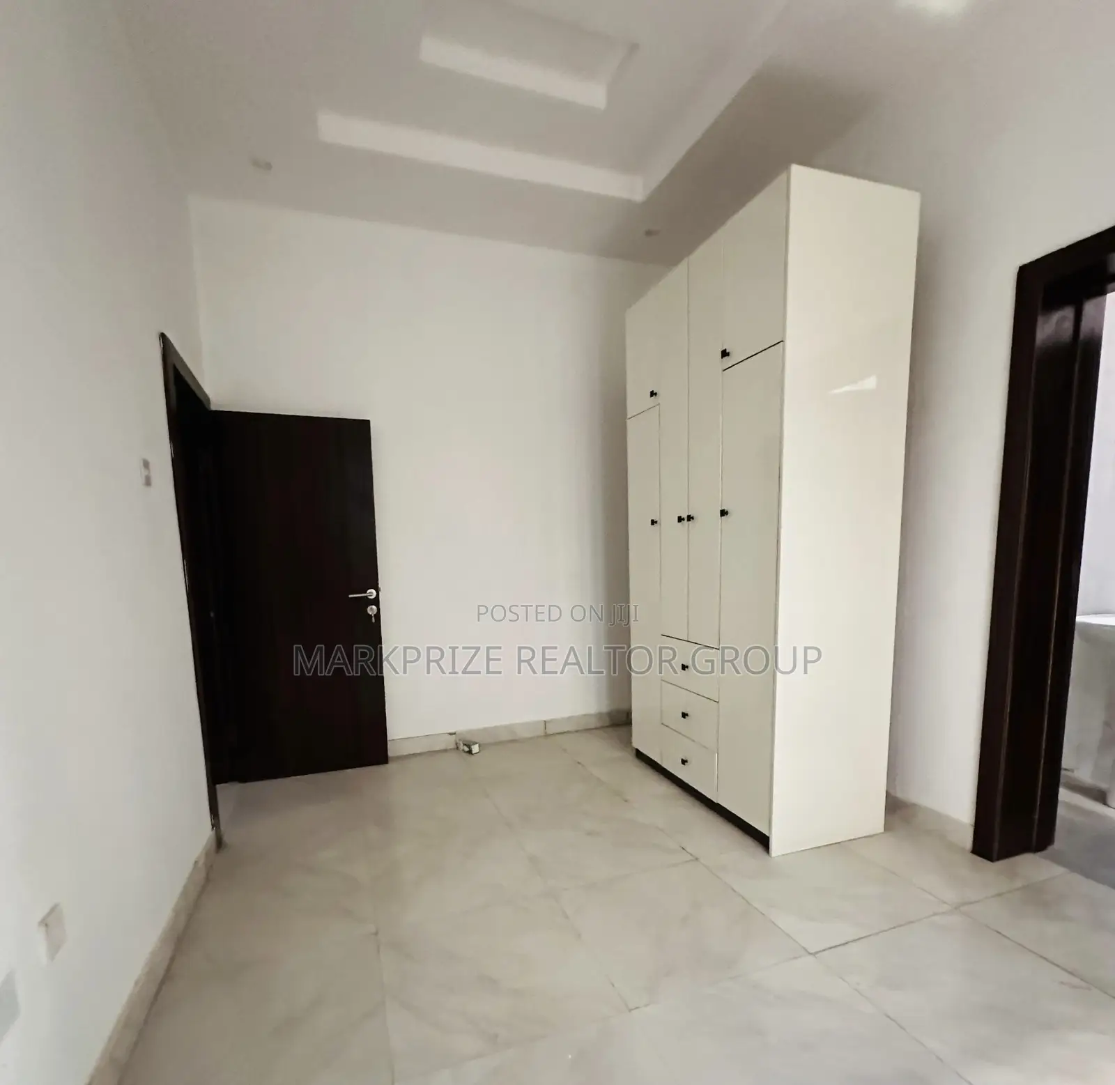 5bdrm Duplex in Magodo Phase 2 Lagos for sale
