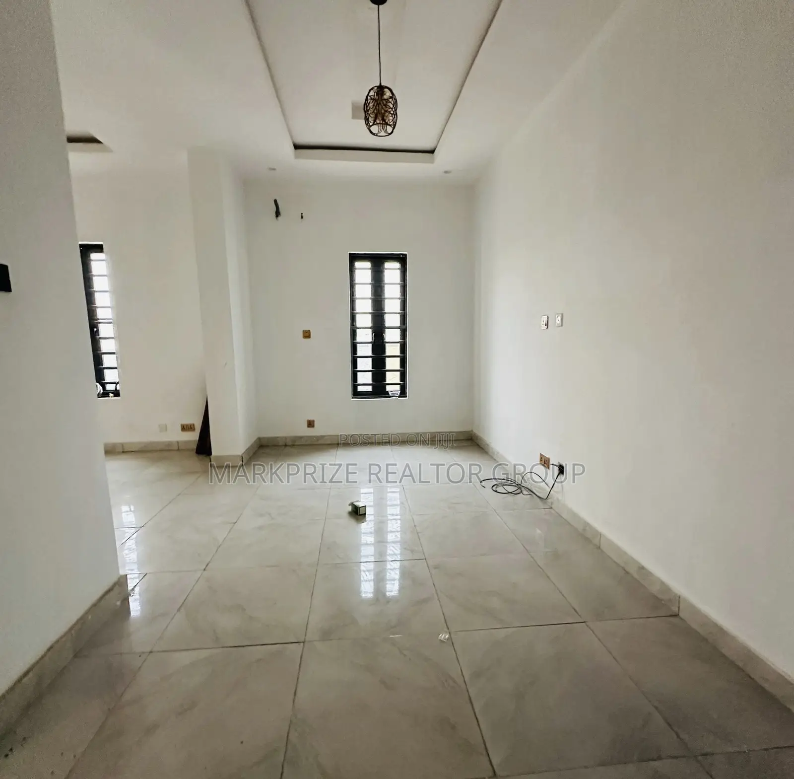 5bdrm Duplex in Magodo Phase 2 Lagos for sale