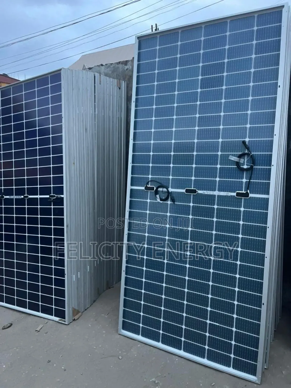 650watt Ja Solar Panel Mono Hafcut (144 Cells)