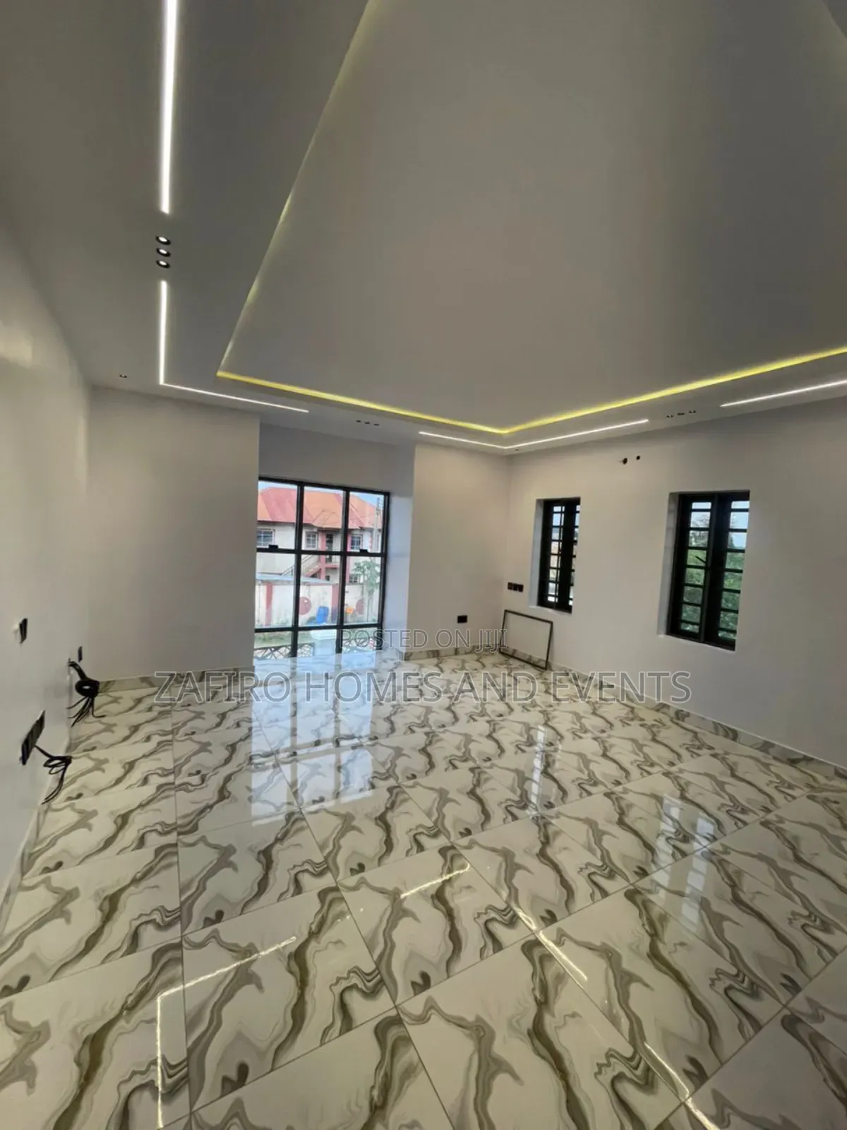 4bdrm Duplex in Emmanuel Estate, for sale