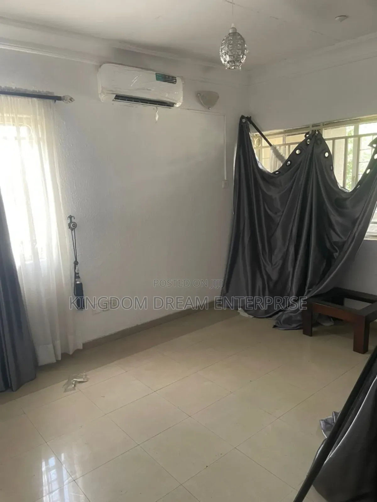 4bdrm Apartment in Apapa for rent