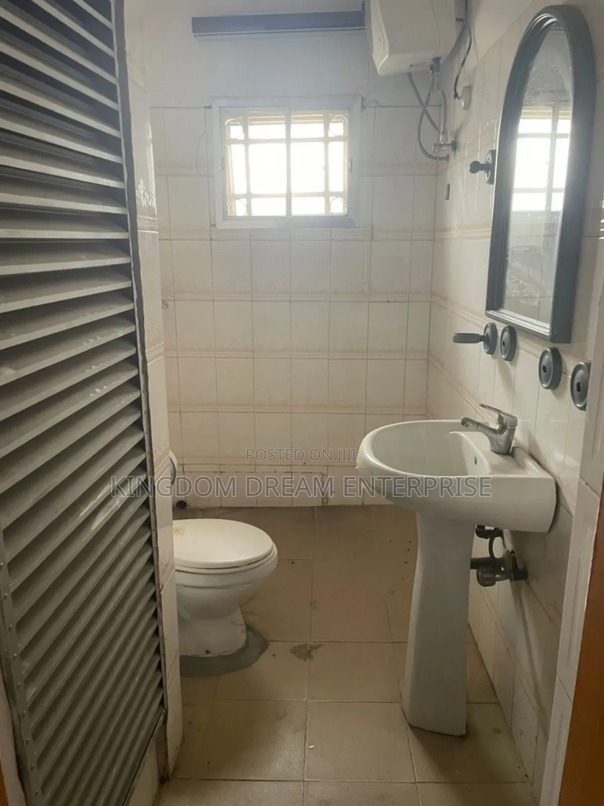 4bdrm Apartment in Apapa for rent