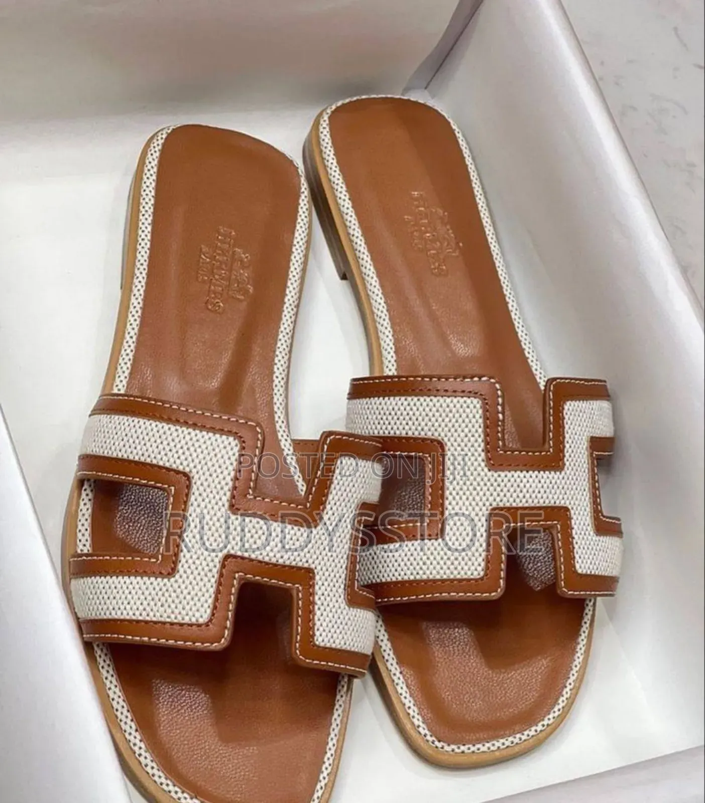 Ruddy Store Hermès Designer Slippers | Timeless Luxury Comfort