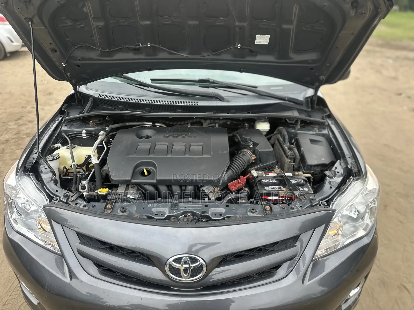 Toyota Corolla LE 4dr Sedan (1.8L 4cyl 4A) 2012 Gray