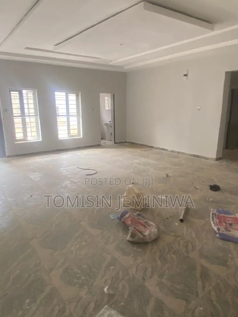 Furnished 3bdrm Block of Flats in Pacific Estate, Kubwa for rent