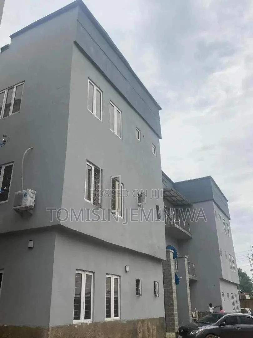 Furnished 3bdrm Block of Flats in Pacific Estate, Kubwa for rent