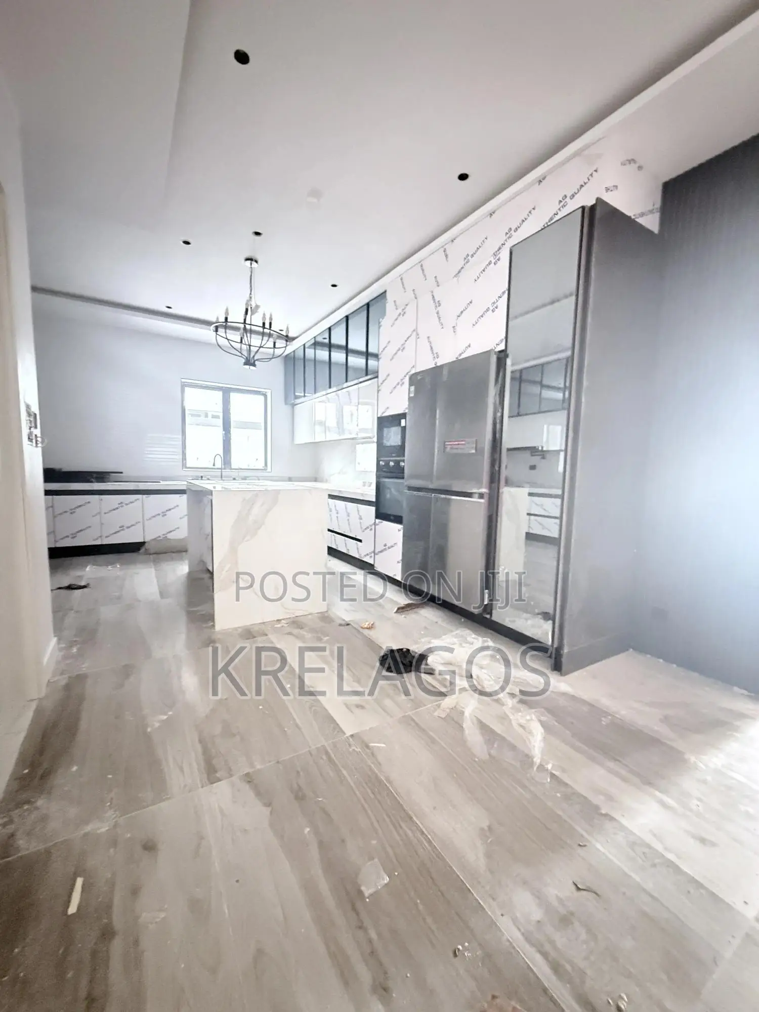 5bdrm Duplex in Lekki Phase 1 for sale
