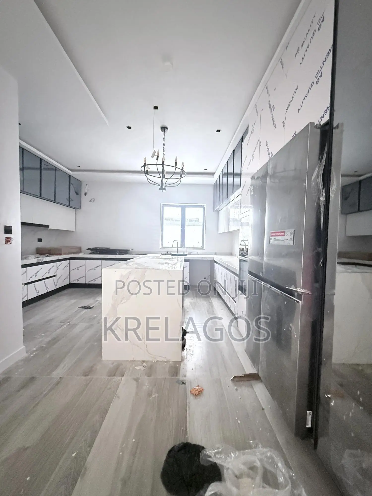 5bdrm Duplex in Lekki Phase 1 for sale