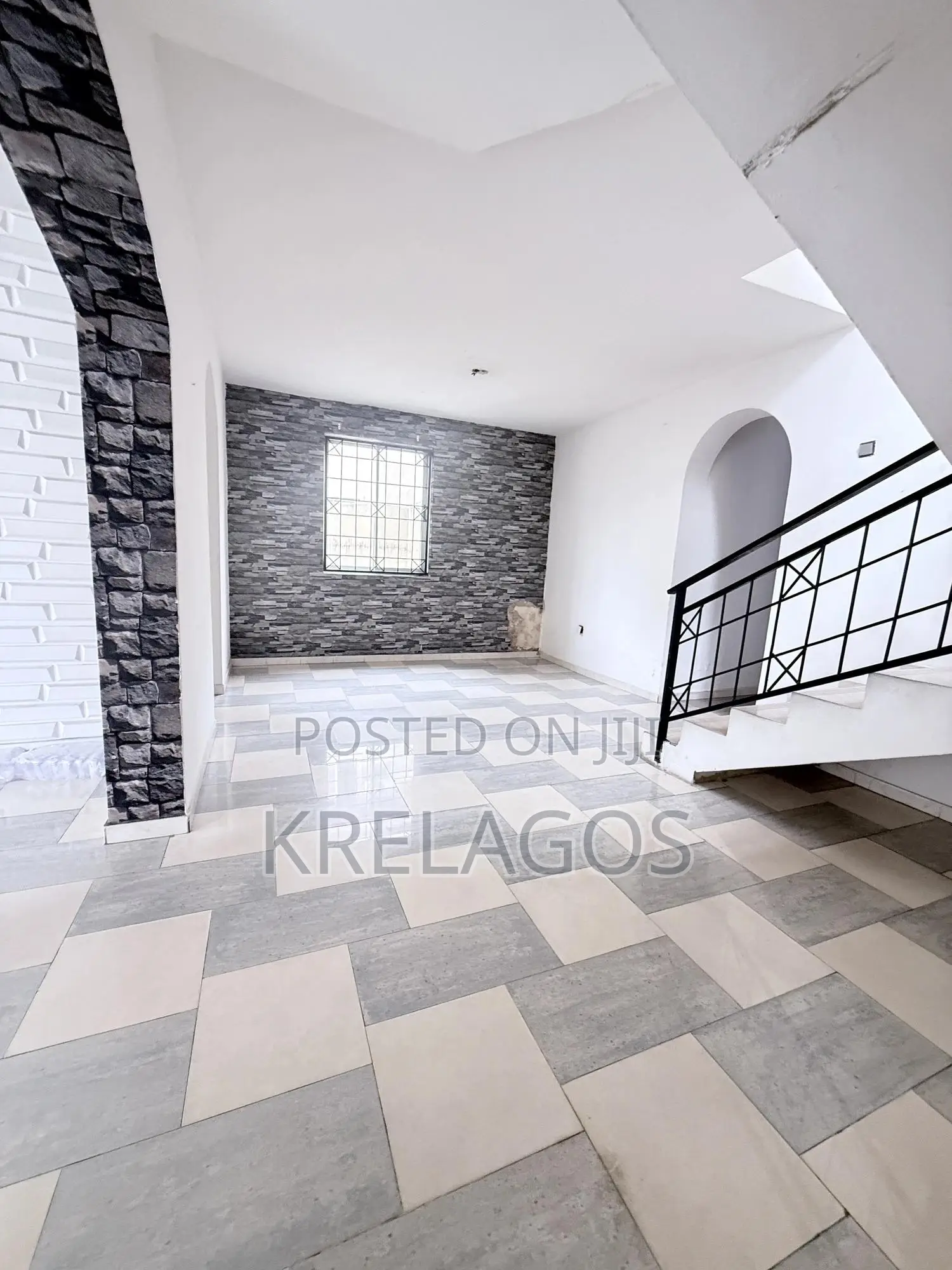 4bdrm Duplex in Lekki Phase 1 for rent