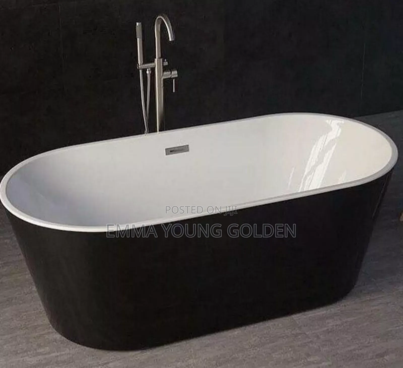 Black Freestanding Acrylic Bathtub
