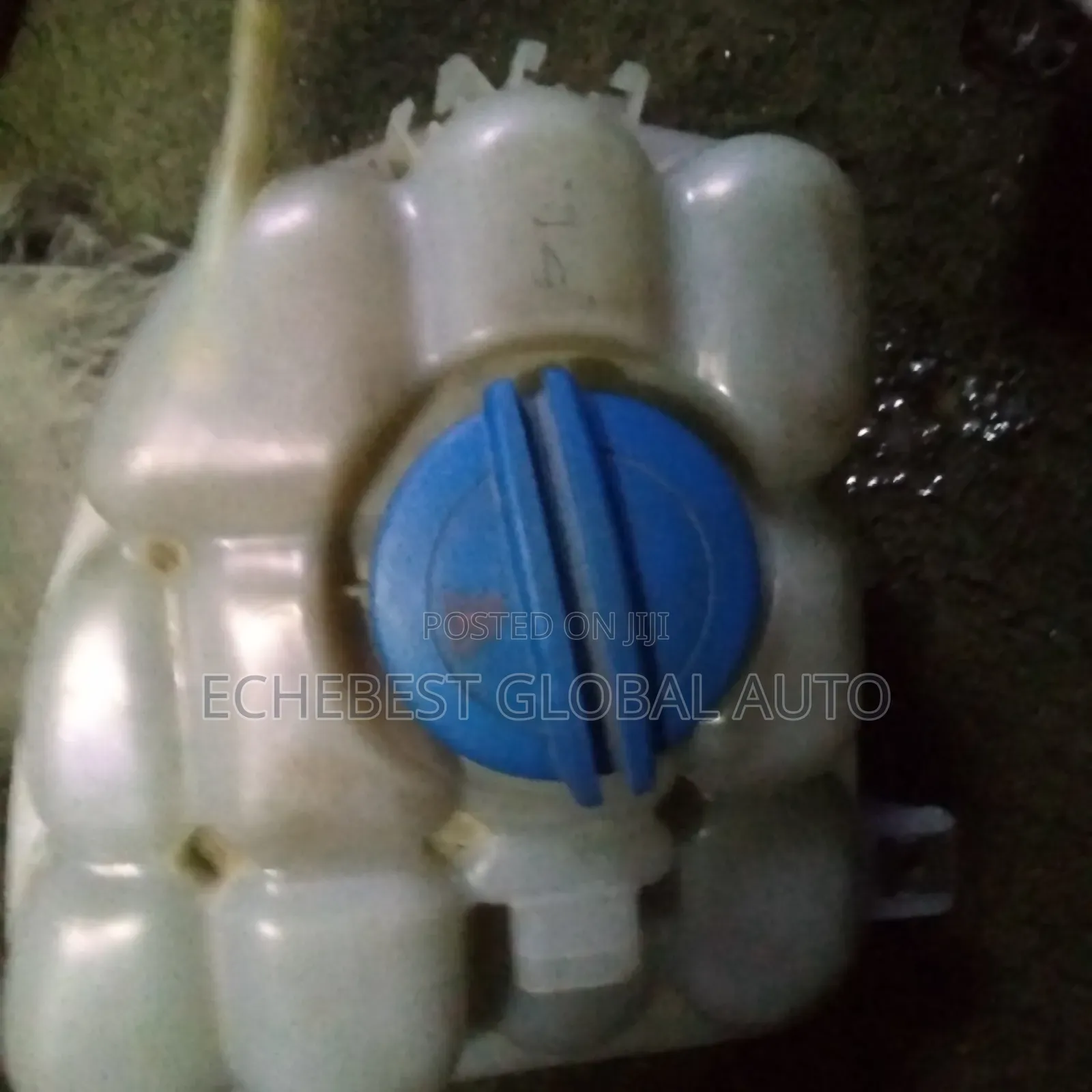 Water Can for Porsche Macan 2013-2016 Model (Foreign Use)