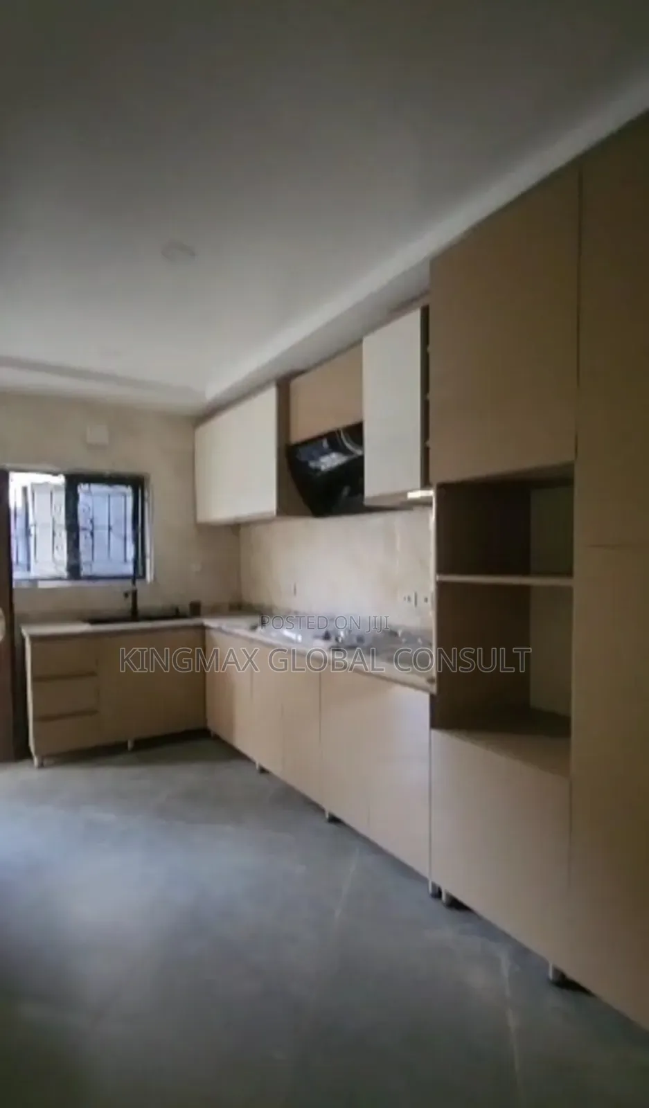 5bdrm Duplex in Guzape District for sale