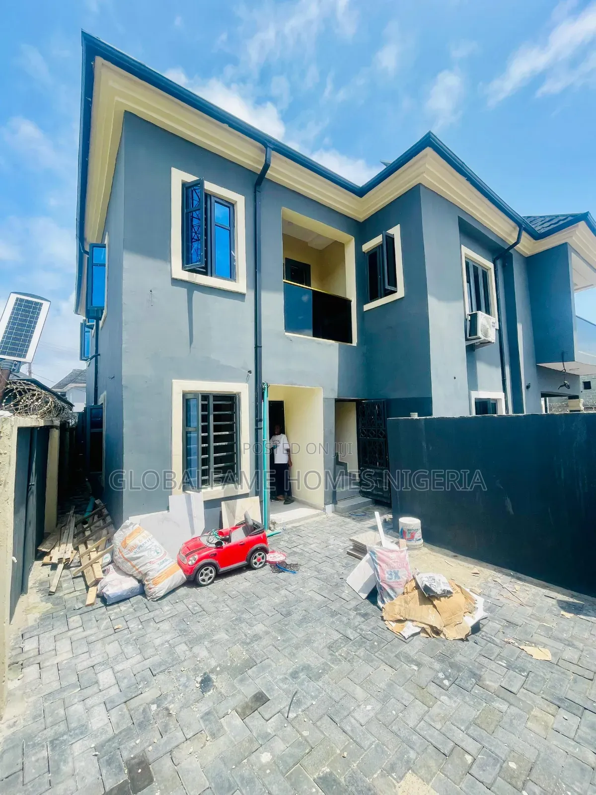 1bdrm Block of Flats in Lakowe Ibeju Lekki for rent