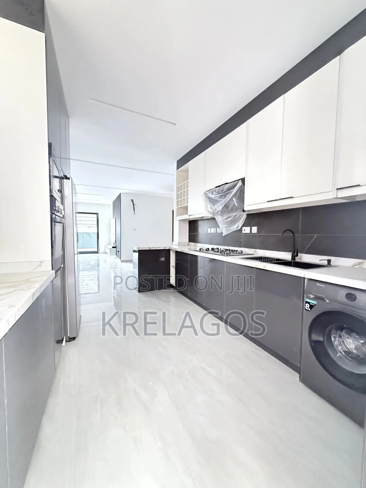 3bdrm Apartment in Ikate for sale