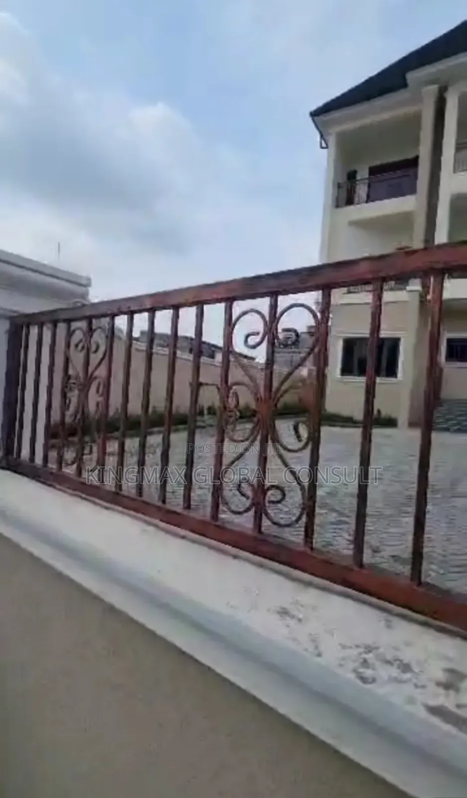 7bdrm Duplex in Asokoro Abuja for sale