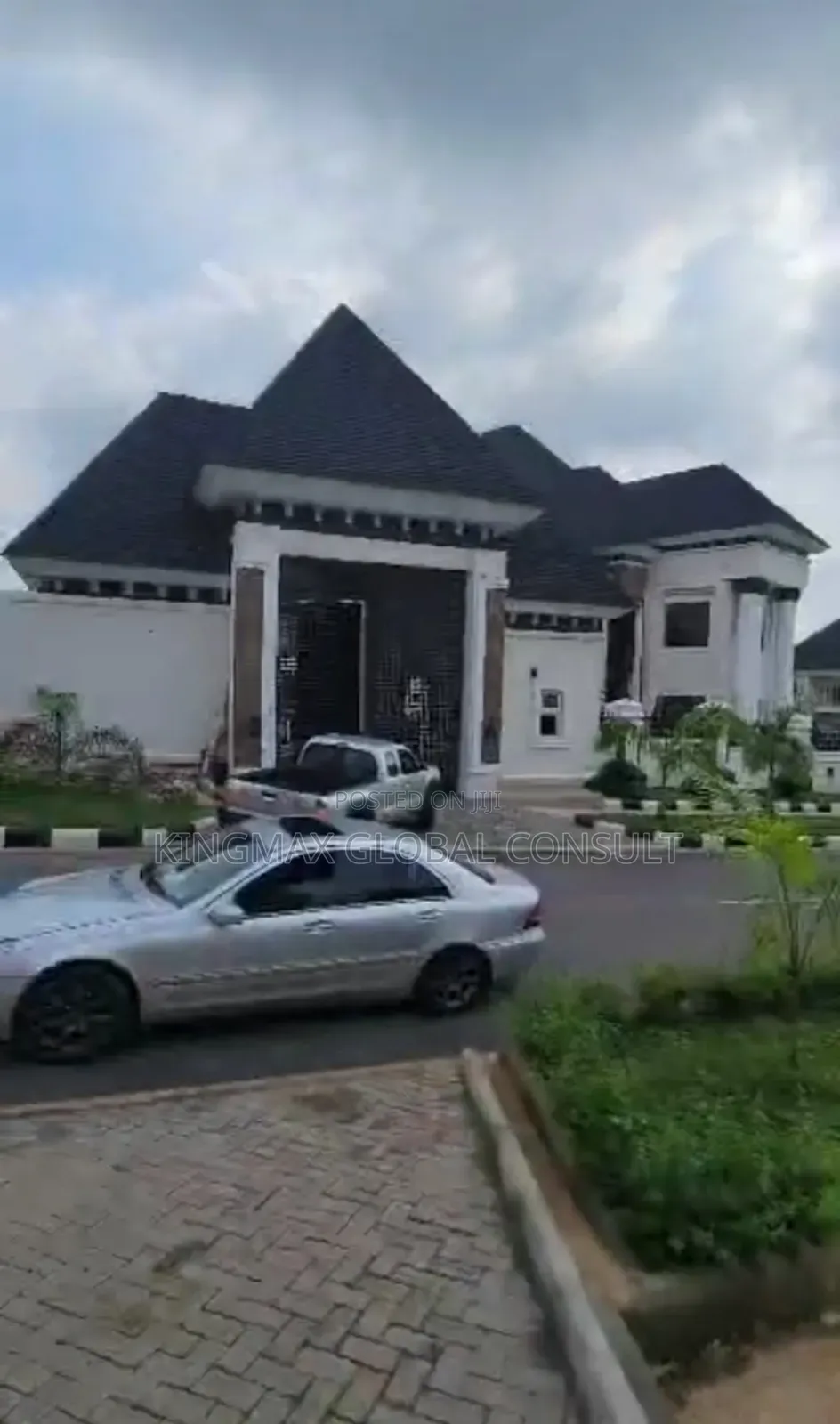 7bdrm Duplex in Asokoro Abuja for sale