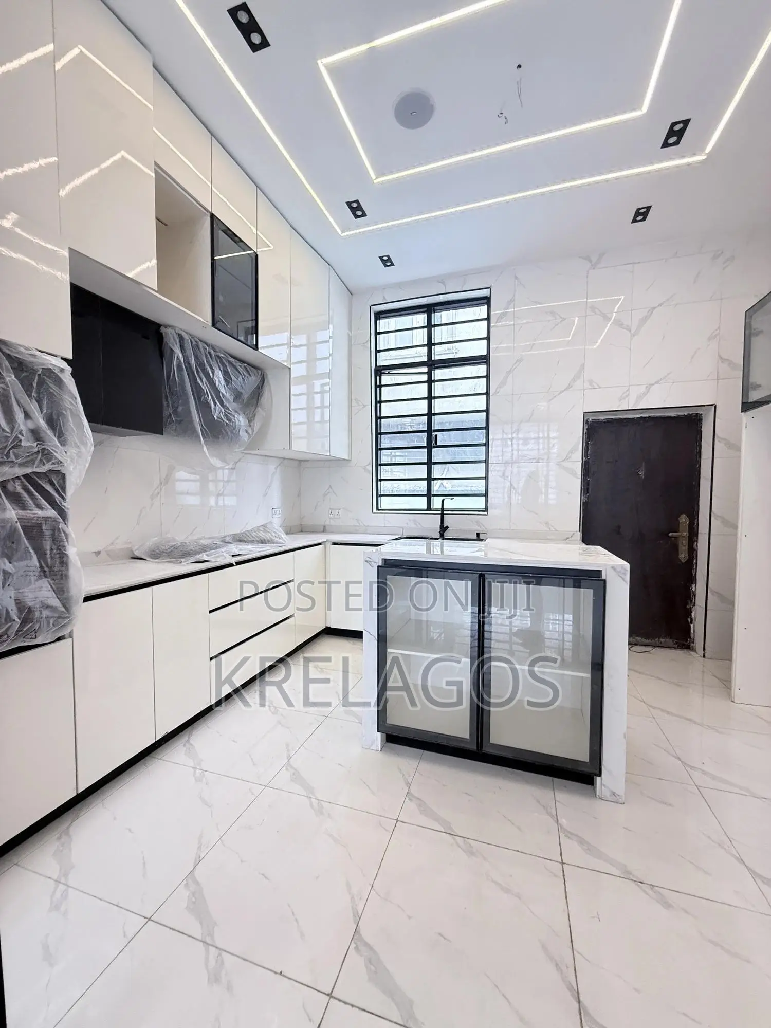 4bdrm Duplex in Ikate for sale
