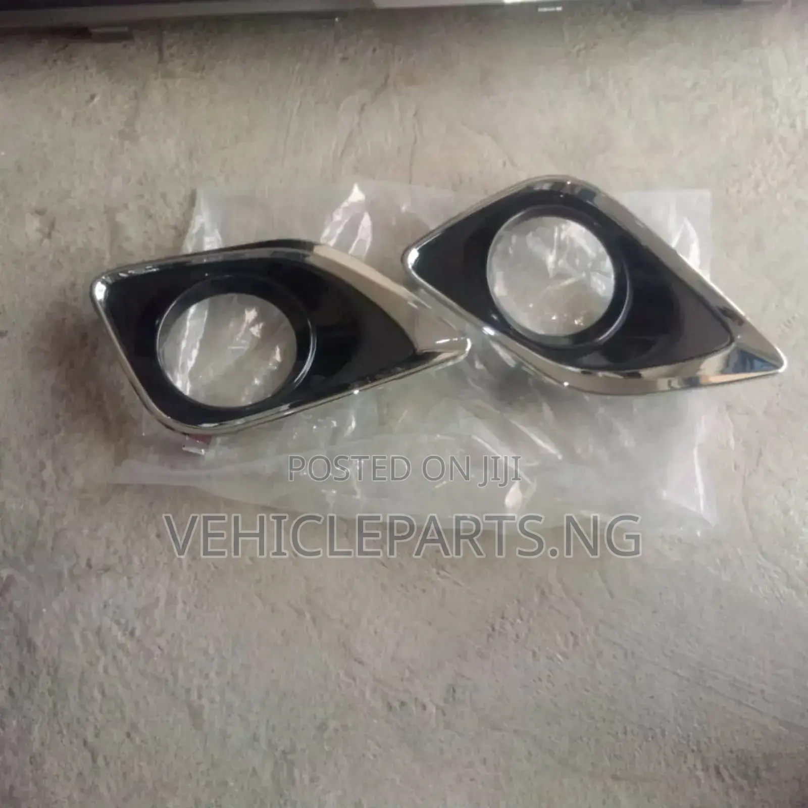 Fog Lights Chrome Toyota Venza 2013-2015