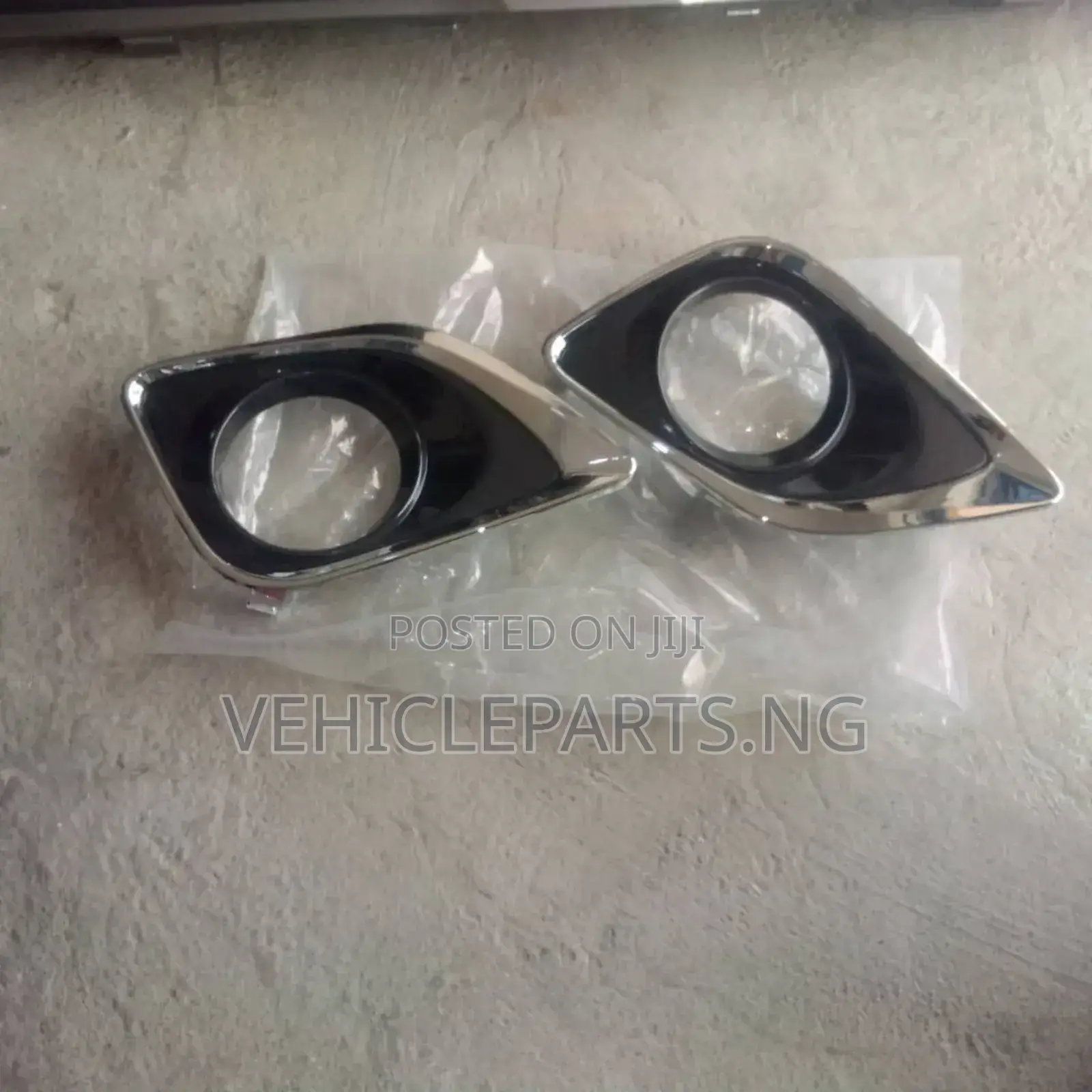 Fog Lights Chrome Toyota Venza 2013-2015