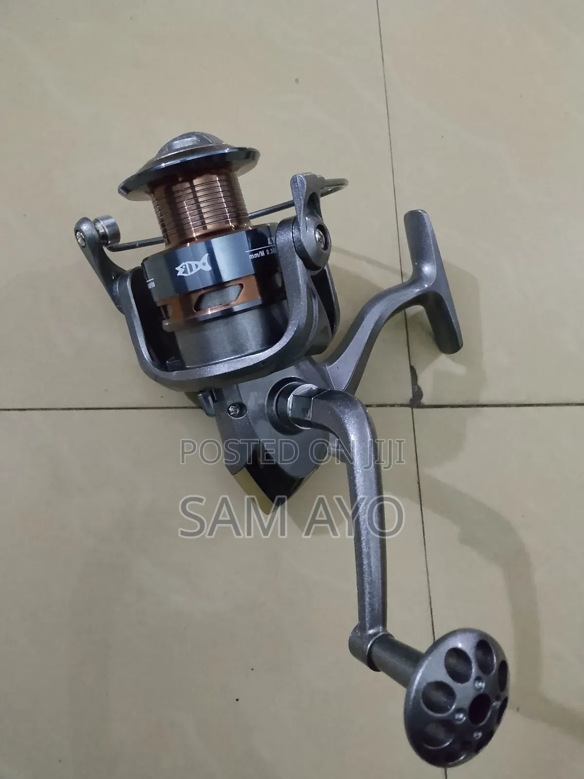 4000 Series Spinning Reel - Fishing
