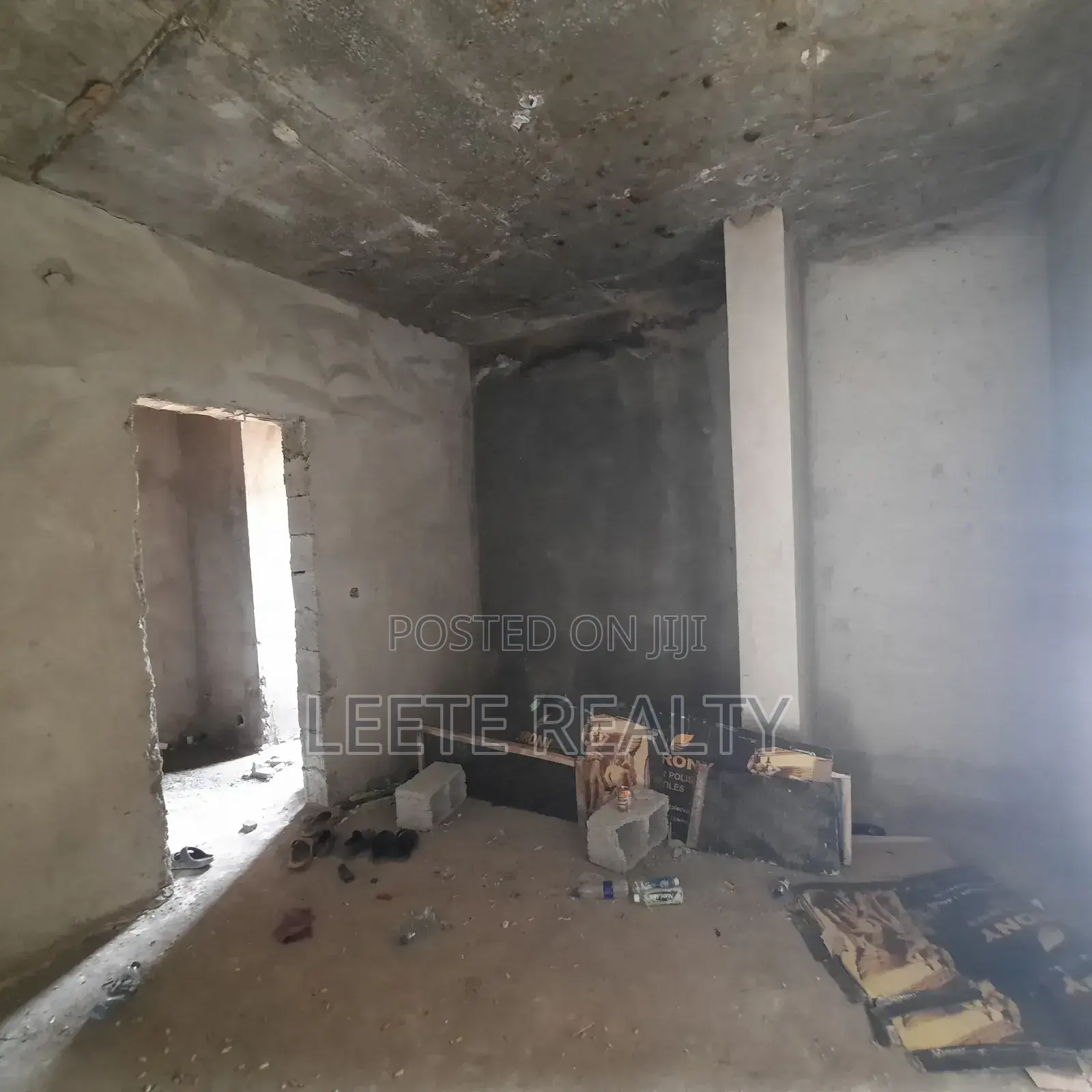 5bdrm Townhouse/Terrace in Katampe Extension for sale