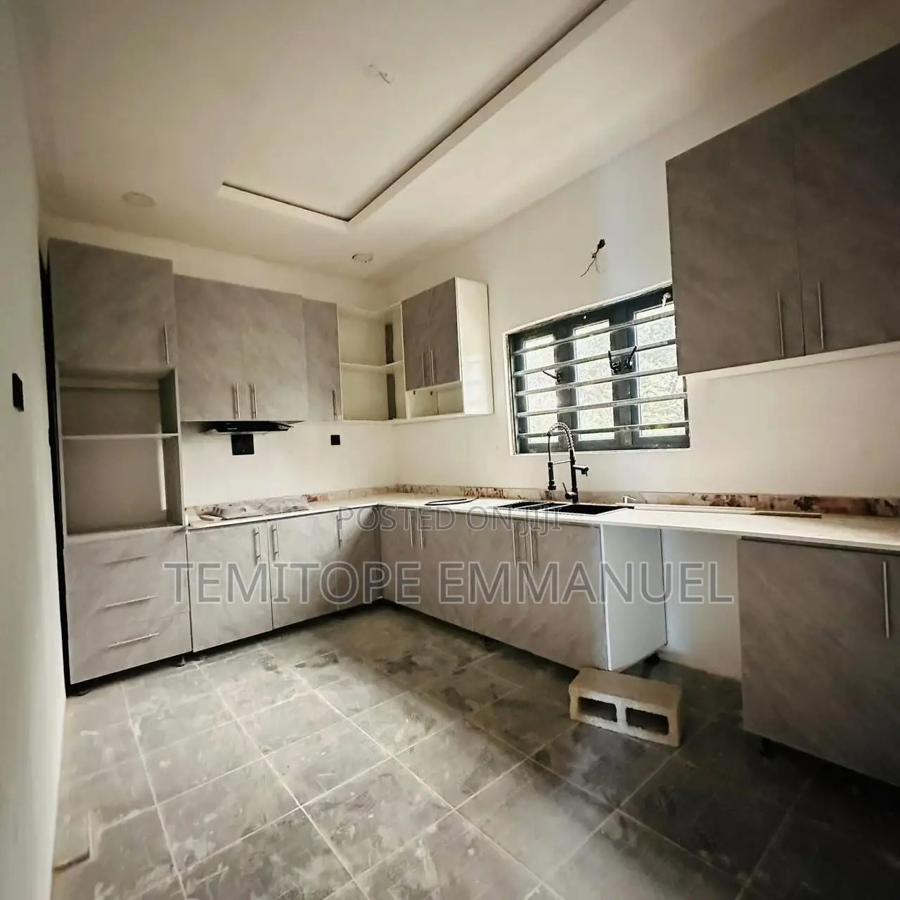 Furnished 4bdrm House in Omole Phase One for sale