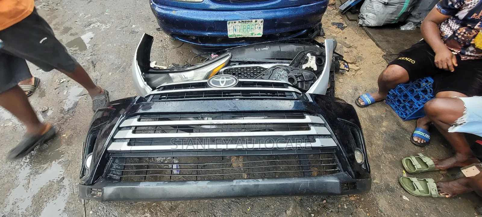 Complete Front Bumper Toyota Highlander 2018