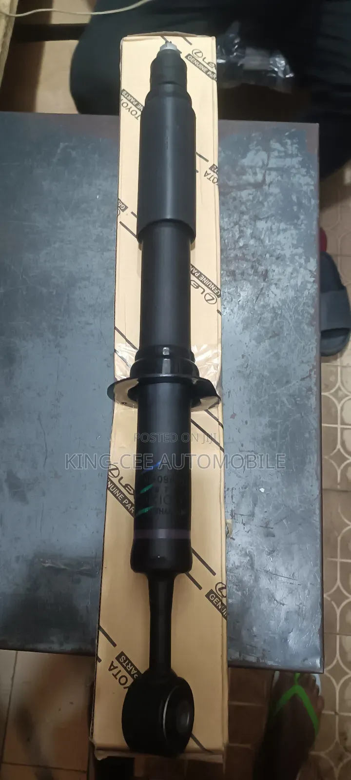 Front Shock Absorber Toyota 4runner, Prado, Hilux,Tacoma